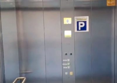 Instal·lació segon ascensor Centre Comercial Vilanova i la Geltrú (VIDEO)